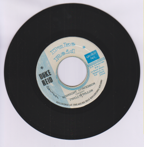MIDNIGHT CONFESSION - Phyllis Dillon