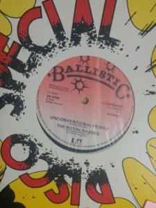 UNCONVENTIONAL PEOPLE - Royal Rasses