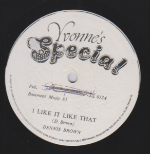 I LIKE IT LIKE THAT - Dennis Brown