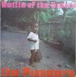 BATTLE OF THE GIANTS (LP) - The PIONEERS